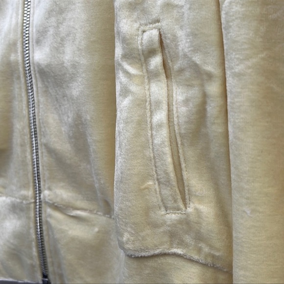 🆕LAST ONE Generation Love Bomber Jacket Blair Yellow Velour Lined W/Pockets - Picture 7 of 8